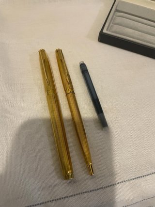 1 bolígrafo y 1 pluma Parker Dorados