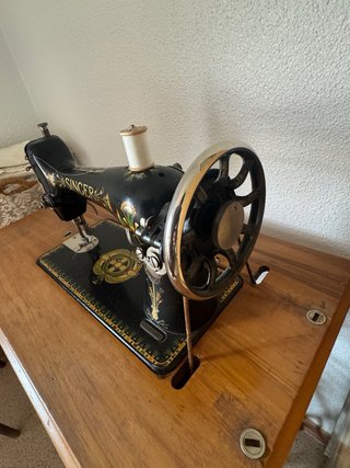 Máquina de coser Singer antigua