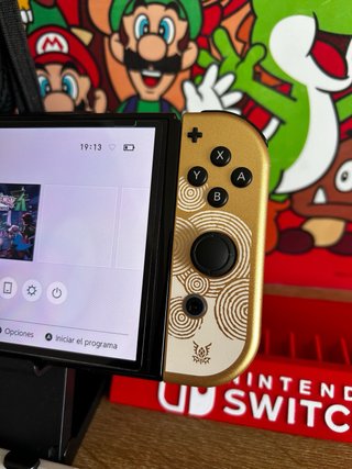Nintendo Switch OLED Edición Zelda Dorada 10/10