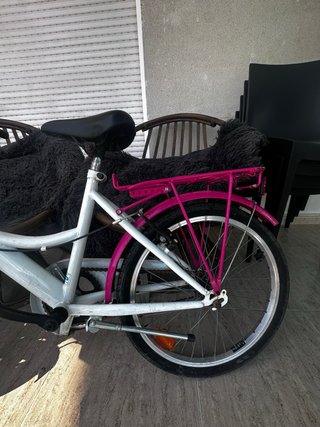 Bicicleta niña blanca y rosa