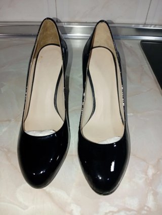 Zapatos de salón charol negros - Nuevos