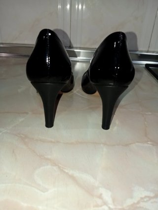 Zapatos de salón charol negros - Nuevos