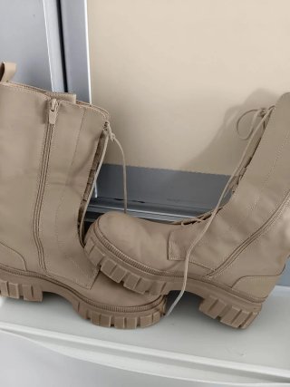 Botas altas beige talla 39