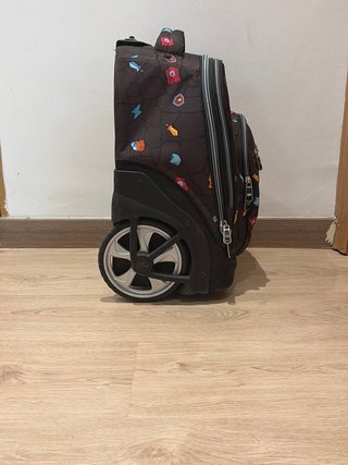 Mochila escolar con ruedas diseño videojuego