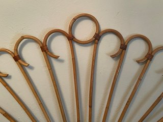 Cabezal de mimbre estilo abanico