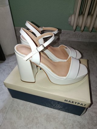 Zapatos de tacón Marypaz blancos