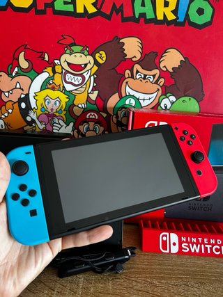 Nintendo Switch Rojo y Azul 10/10 perfecto estado
