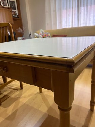 Mesa comedor cuadrada madera extensible
