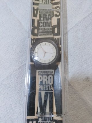 Swatch Reloj Arte Experimentar Propuesta