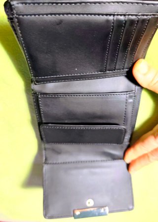 Billetero Guess Negro