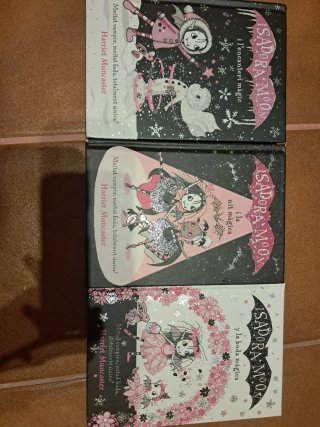 Libros gruesos Isadora Moon (catalán y castellano)