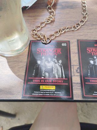Cartas Stranger Things para intercambiar