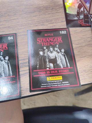 Cartas Stranger Things para intercambiar
