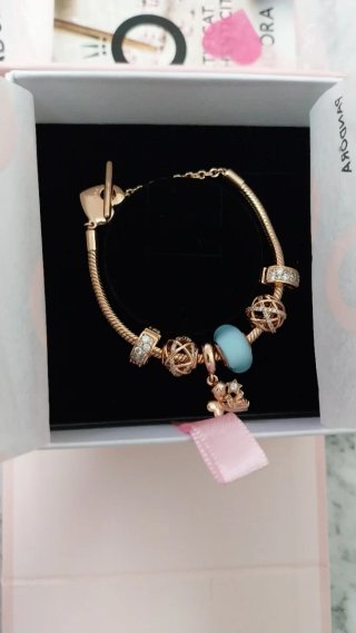 Pulsera Pandora Oro Rosa con Charms