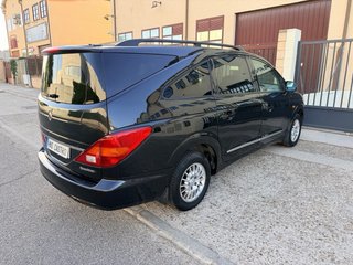 SsangYong Rodius 2013