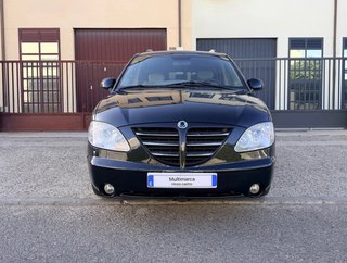 SsangYong Rodius 2013
