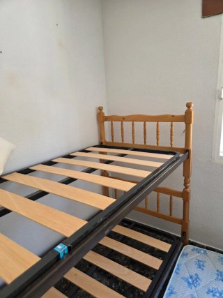 Litera madera y metal impecable