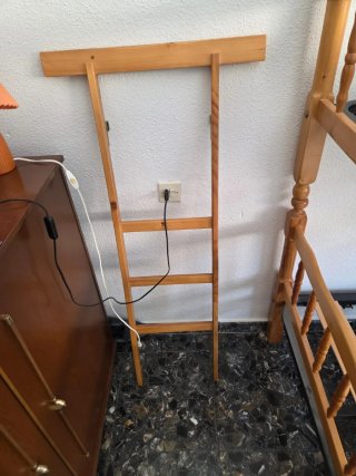 Litera madera y metal impecable