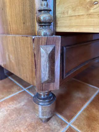 Cajonera Vintage Antigua con Mármol