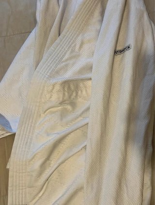 Kimono Judo Outshock Blanco + Cinturón
