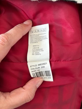 Abrigo Desigual Negro Rayas Blancas Talla M