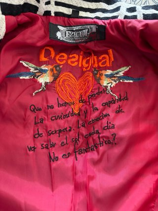 Abrigo Desigual Negro Rayas Blancas Talla M