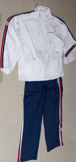chándal Reebok Blanco y Azul