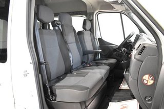 Renault Master FURGÓN COMBI 3.5T L3H2 2.3 BLUE DCI 135 CV 7 PLAZAS