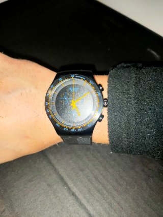 Reloj Swatch Irony Chrono Negro Naranja