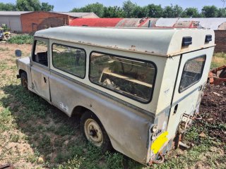 Land Rover 109 3p 1982