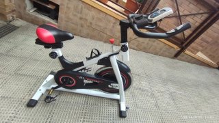 Bicicletta Spinning Bianca e Rossa