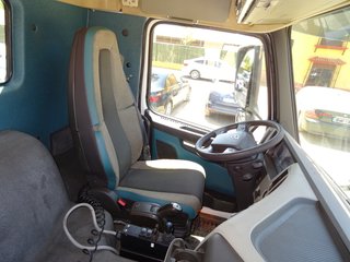 Volvo FM 450-CAMIONES GANCHO + GRUA