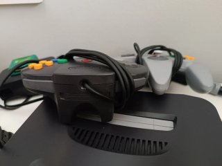 Nintendo 64. Mario Kart 64 + Mandos Joystick firme