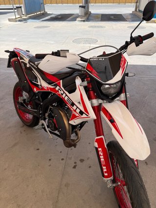 Rieju MRT 50cc Supermotard Roja y Blanca