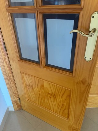 Puerta doble madera con cristales efecto espejo
