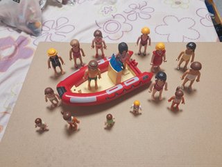 Barco hinchable Playmobil con figuras