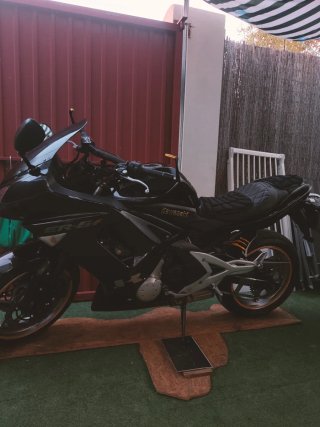 Kawasaki ER-6f ABS Negra