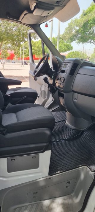 Volkswagen Crafter 2013