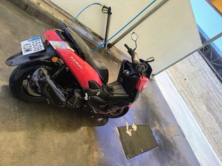 Yamaha Nmax 125 2017 Roja y Negra