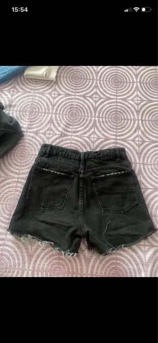 Shorts vaqueros Zara negros desgastados