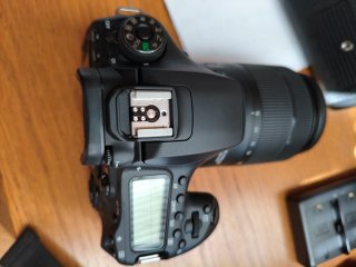 Canon EOS 90D