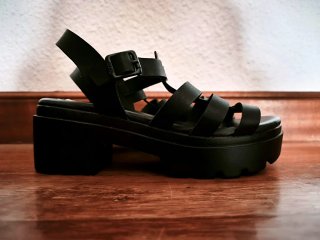 Sandalias Mustang Negras Talla 38