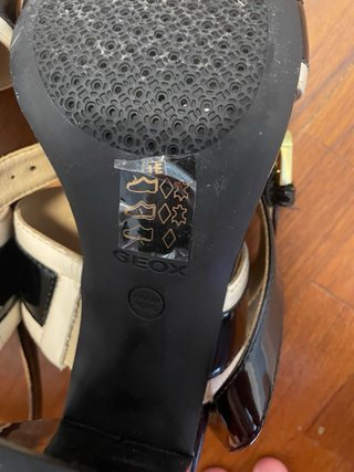 Sandali eleganti nero/oro Geox n.39