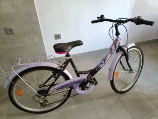 Bicicleta infantil/juvenil BTWIN morada