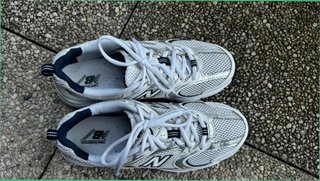 New Balance 530 Plata y Blanco Talla 42