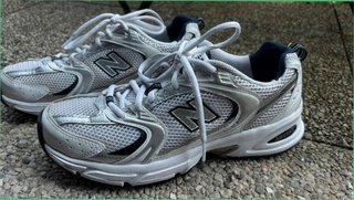New Balance 530 Plata y Blanco Talla 42