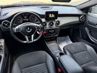 Mercedes-Benz GLA 200D AMG 2015 NACIONAL 190.000KM