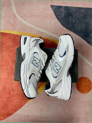 New Balance 530 Plata Blanco Talla 43