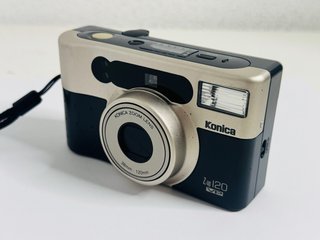 Cámara Konica Z-up 120VP 35mm