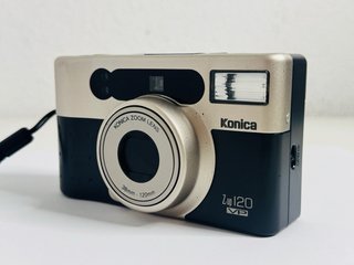 Cámara Konica Z-up 120VP 35mm